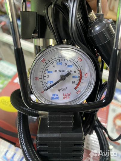 Компрессор автомобильный 12V