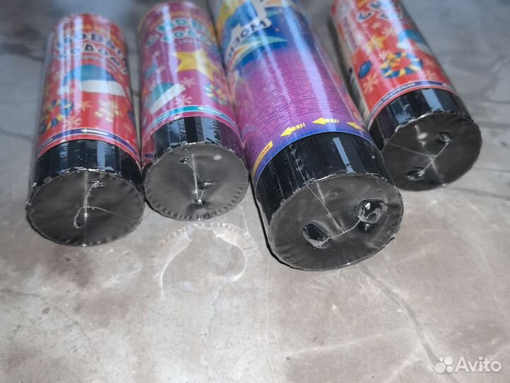 Хлопушки новогодние новые с конфети