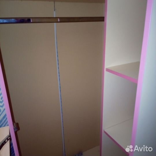 Угловой шкаф для детской