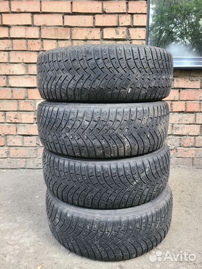 Michelin Latitude X-Ice 235/65 R17 108