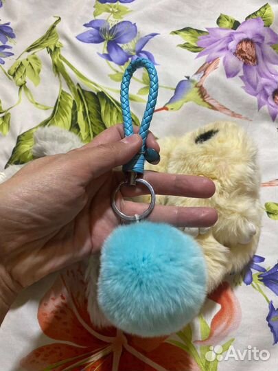 З брелока из натурального меха. Цена за всё сразу