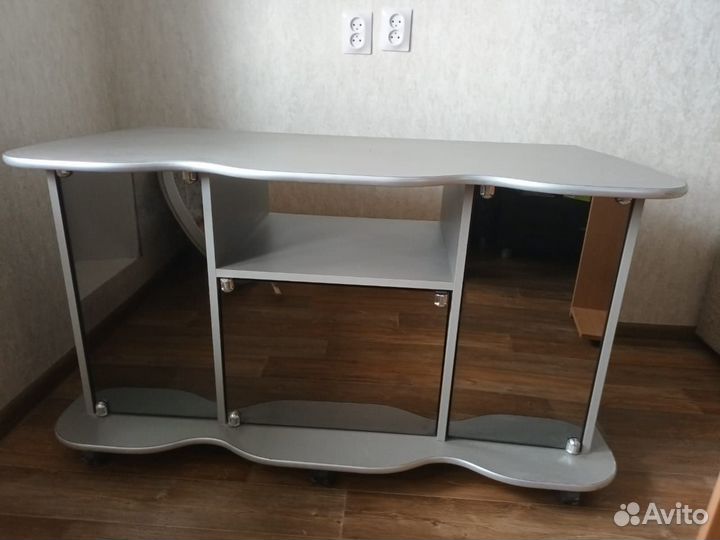 Тумба под телевизор