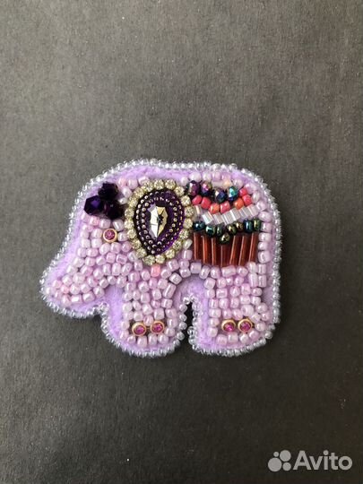 Брошь из бисера