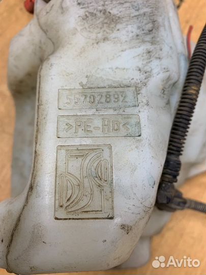 Бачок омывателя Opel Corsa D