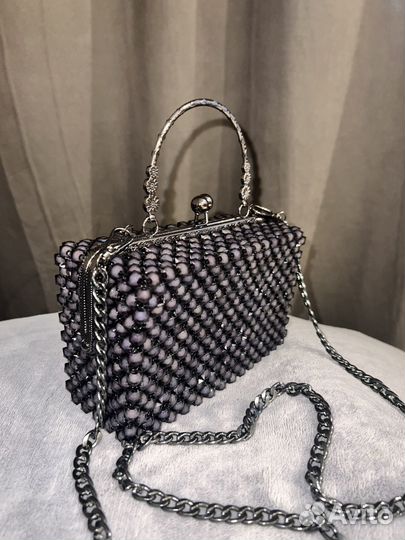 Сумочки и аксессуары из бусин