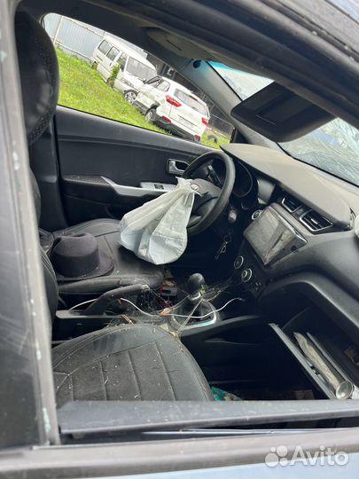 Разбор запчасти kia рио 3 1.4 хетчбек