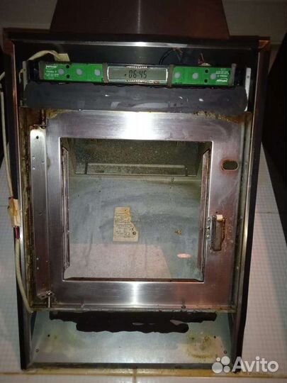 Вытяжка MBS в рабочем состоянии на запчасти