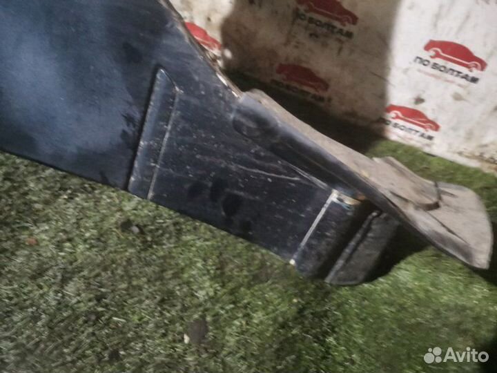 Крыло переднее правое Toyota Camry SV30 4S-FE 1992