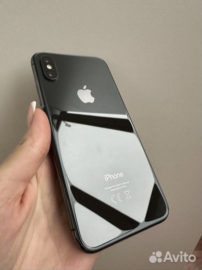 iPhone Xs, 64 ГБ