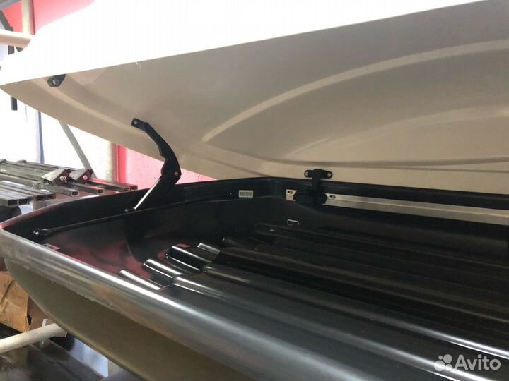 Автобокс Коффер 430 литров. белый