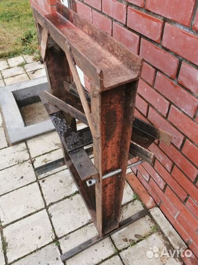 Слесарный пресс