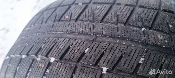 Bridgestone Blizzak Revo2 215/60 R16