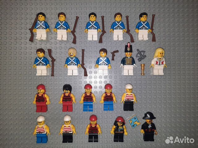 Фигурки Лего из набора 40158 Пираты/шахматы