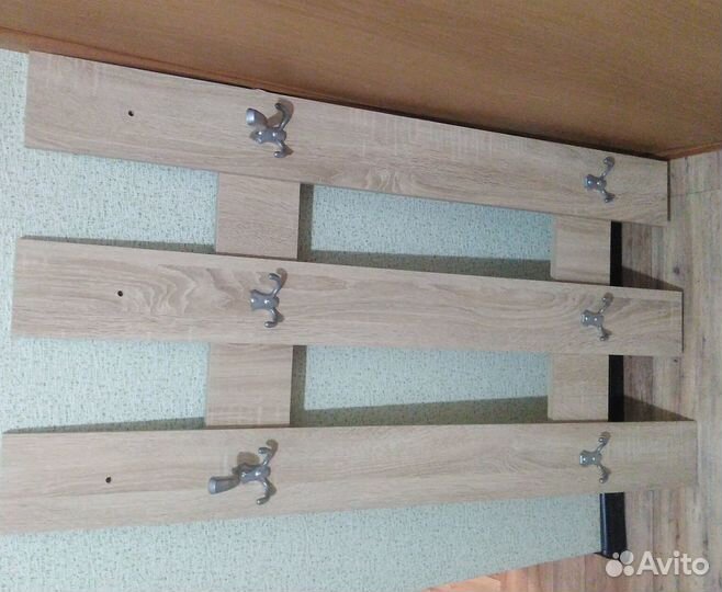 Вешалка в прихожую