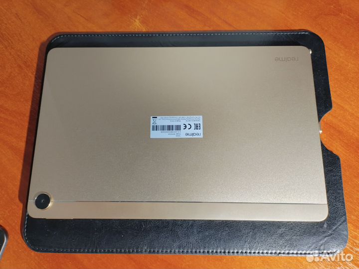 Realme pad 10.4