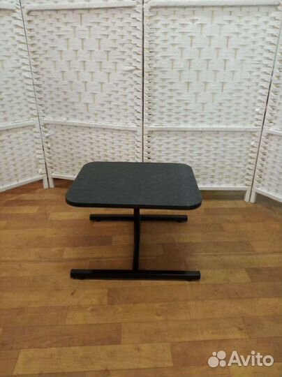 Подставка для педикюрной ванночки. Новая