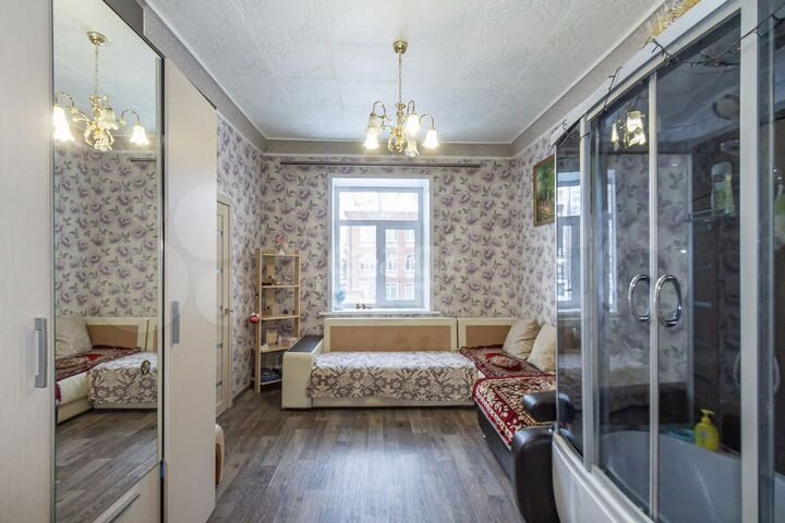 Комната 21,4 м² в 4-к., 2/2 эт.