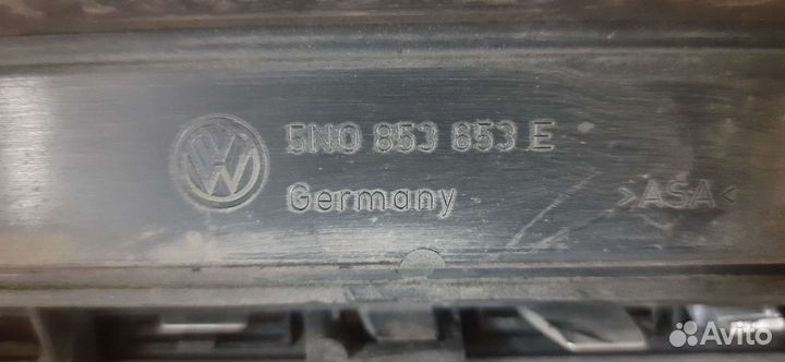 Решетка радиатора Volkswagen Tiguan