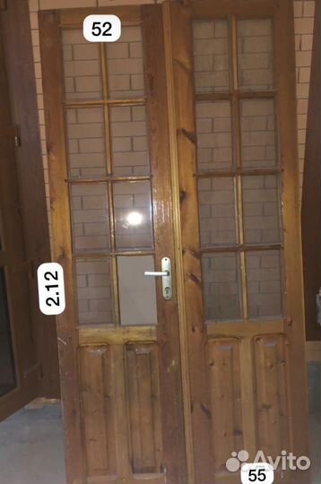 Дверь деревянная со стеклом