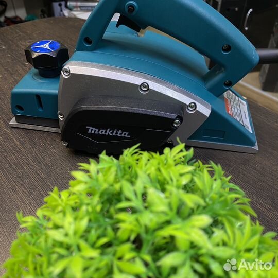 Рубанок электрический ручной Makita KP0800X