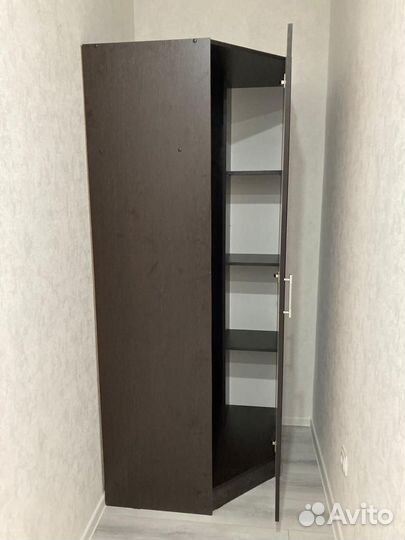 Шкаф угловой