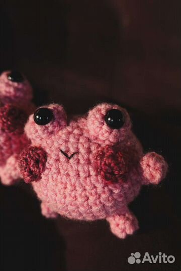 Вязаные Лягушки жабки розовые