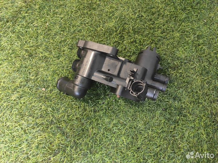 Корпус термостата Skoda Fabia