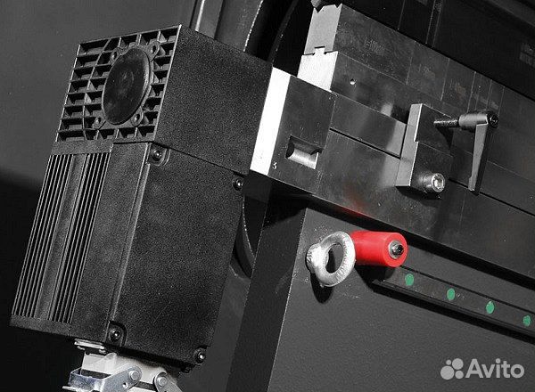 Листогибочный пресс с чпу MetalTec HBC 90/2500