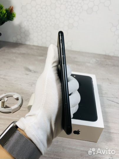 iPhone 7, 32 ГБ