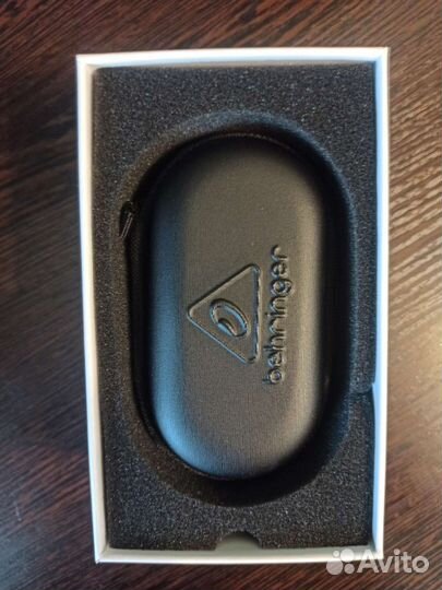 Наушники behringer MO240