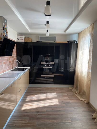 2-к. квартира, 82 м², 7/12 эт.