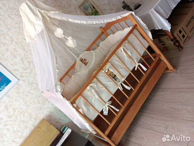 Детская кроватка