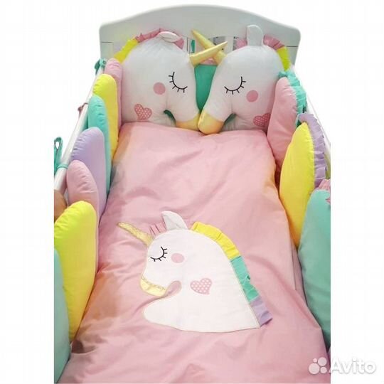 Комплект в детскую кроватку 