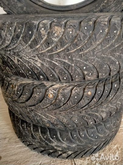 Sava Eskimo Stud 185/65 R15 88