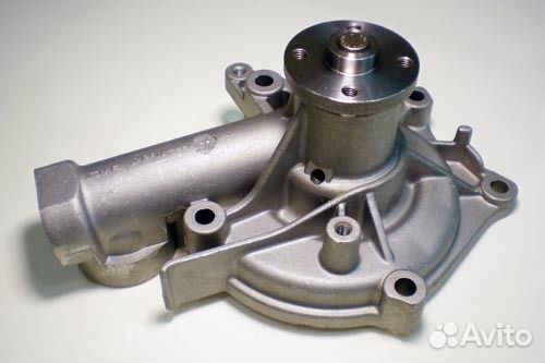 4g63 помпа. Помпа митсубиси аиртрек 4g63. Помпа мицубиси 4g63. Помпа охлаждения 4g63. Помпа галант 8 2.