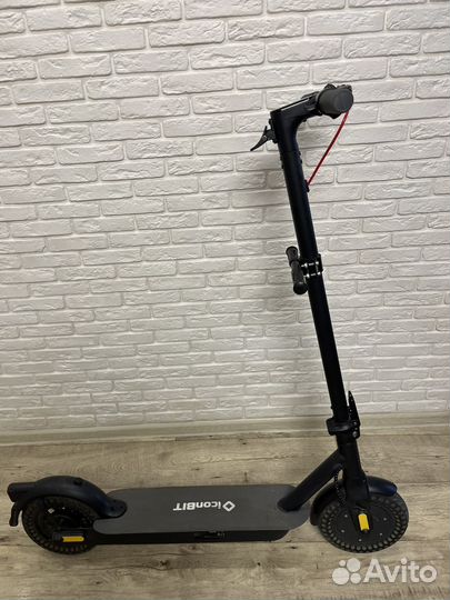 Электросамокат iconbit