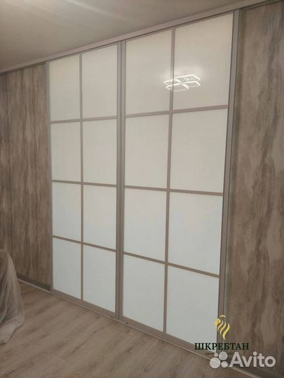 Алюминиевые перегородки для зонирования