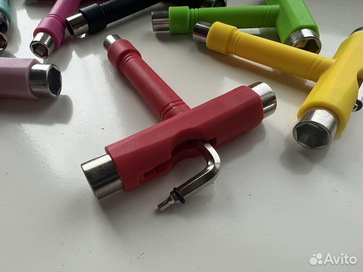 Скейтборд лонгборд ключ