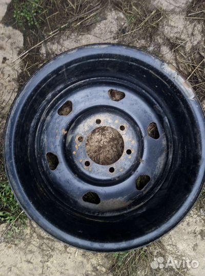 Продаю диск на УАЗ R16