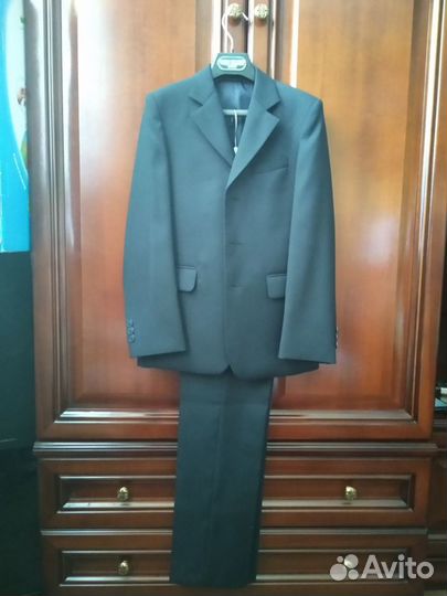 Школьный костюм