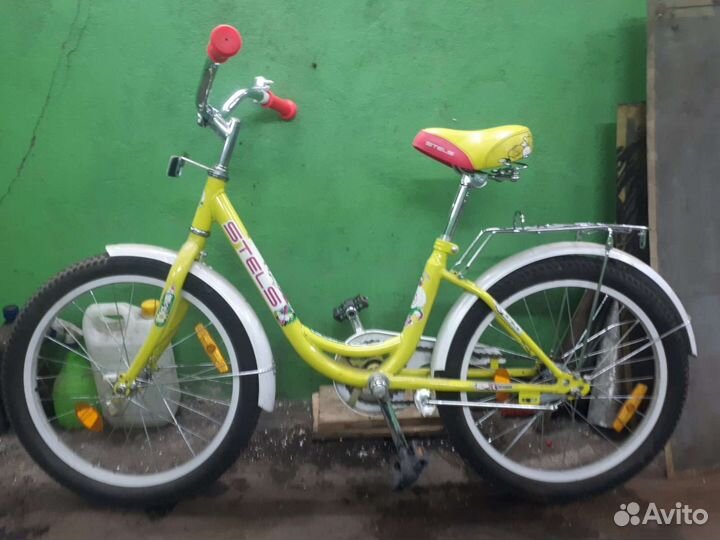 Stels пилот 200