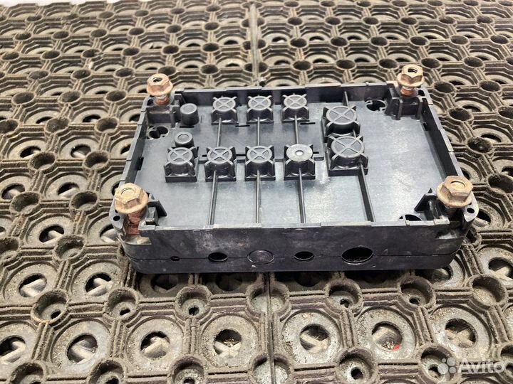 Блок предохранителей