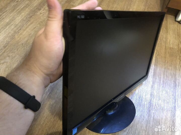 Монитор hanns-G 19