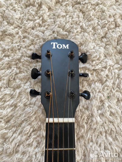 Акустическая гитара