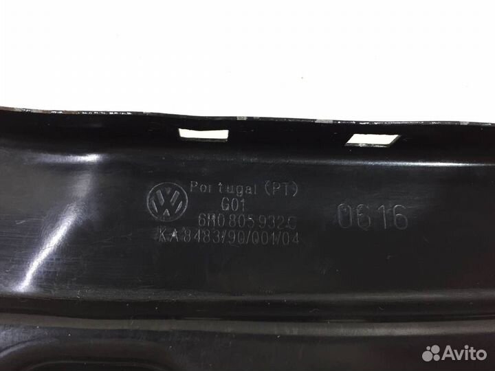 Кронштейн фар правый Volkswagen Polo MK5 2011-2020
