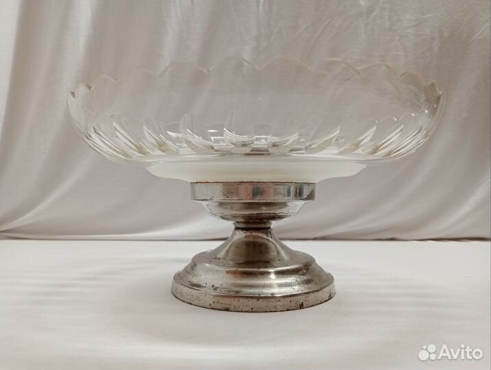 Фруктовница на ножке. Винтаж