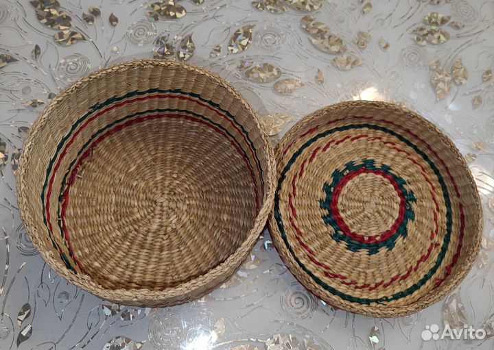 Шкатулка соломенная