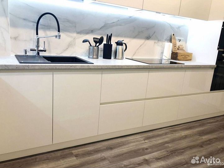 Современный кухонный гарнитур под ключ