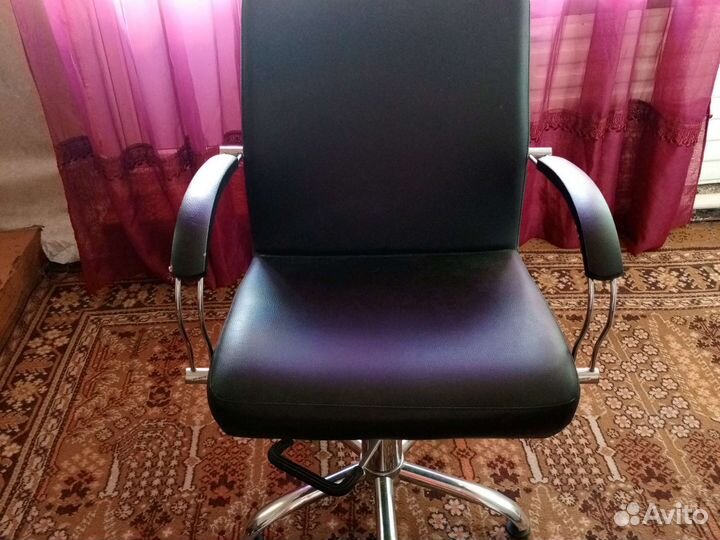 Кресло для парикмахера