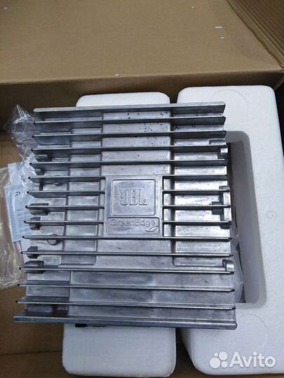 Усилитель звука, оригинал на хайлендер 3 2014-2017